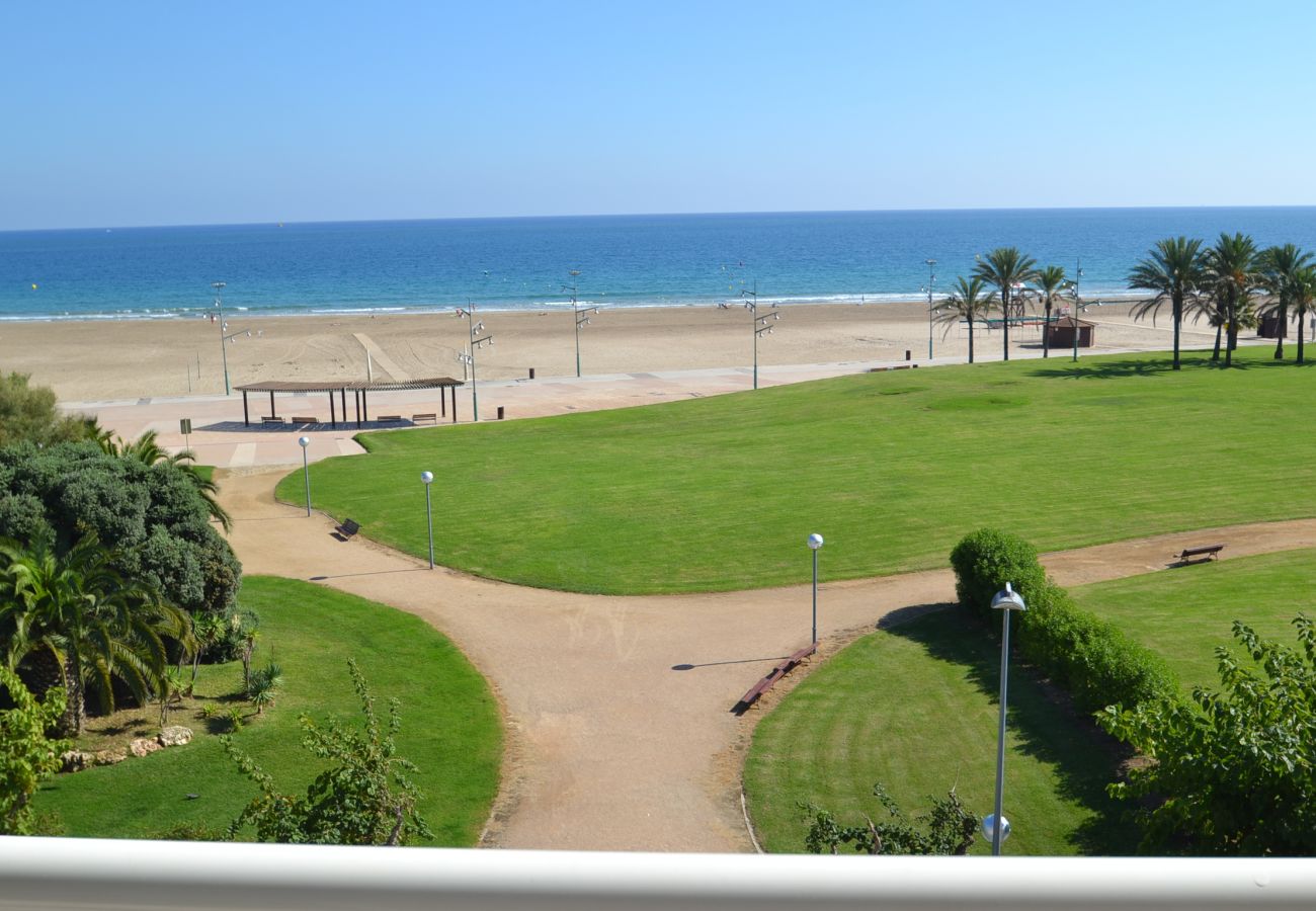 Apartamento en La Pineda - Marinternum R:Terraza vista mar La Pineda-Piscina-Wifi,A/C,parking,ropa,satélite gratis