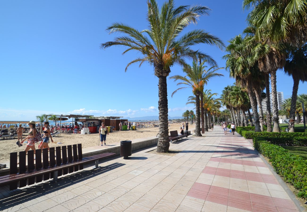 Apartamento en Salou - Riviera Park:Terraza vista piscina-Cerca Playas,PortAventura y Centro Salou-A/C incluido