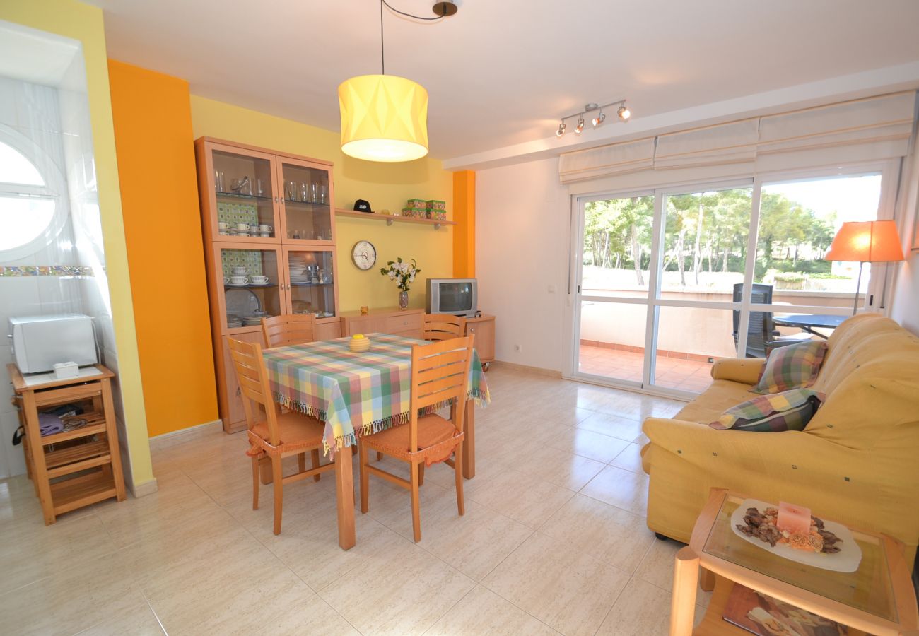 Apartamento en Salou - Montserrada 3: 450m Playa La Pineda-Vista Piscina-Wifi,parking,A/C,ropa gratis