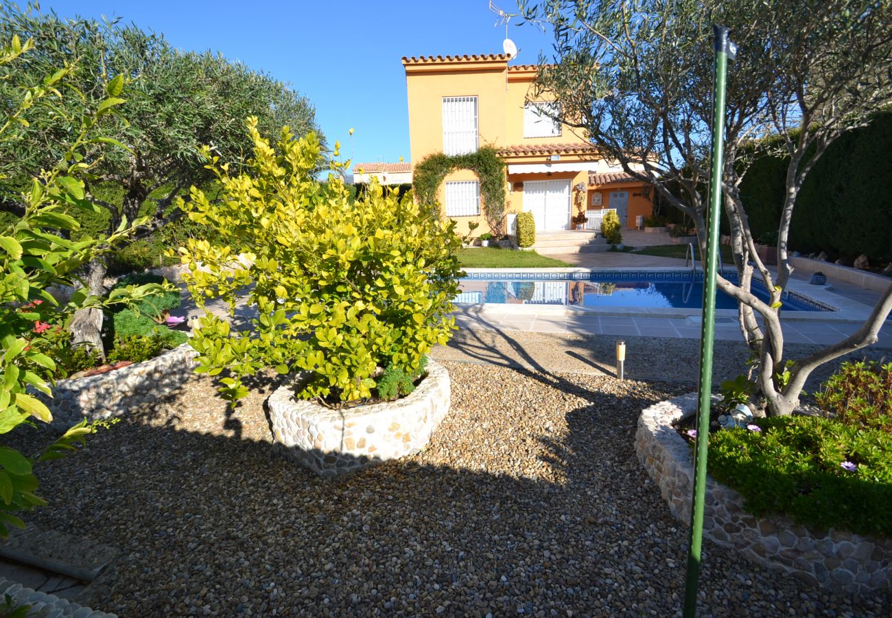 Villa en Ametlla de Mar - Villa Ametlla 7:Piscina privada-Jardín con barbacoa-Cerca playas Las 3 Calas-Wifi incluido 