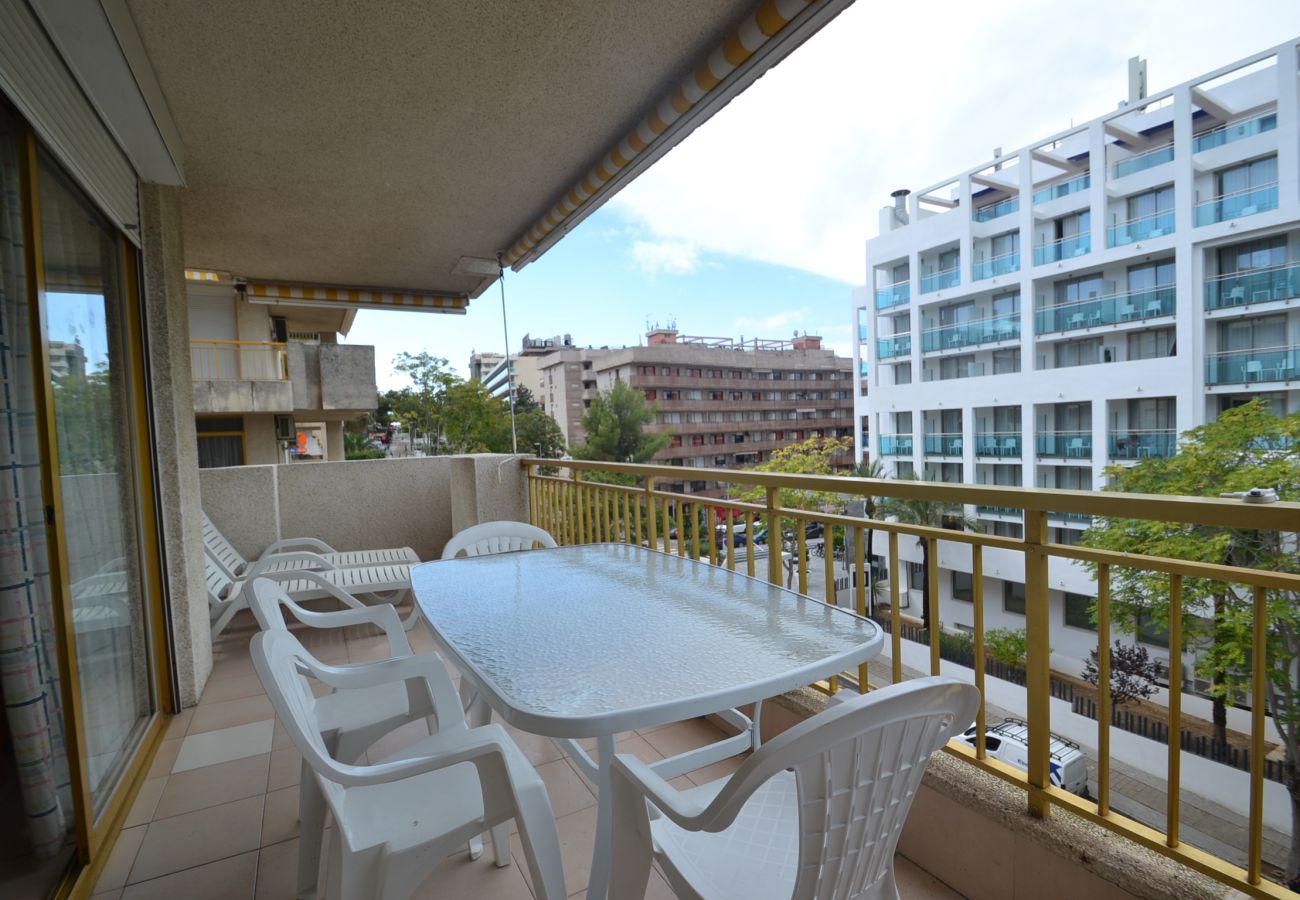 Apartamento en Salou - Catalunya 40: Centro Salou-Gran terraza-Cerca playas-Piscinas,deportes,parque-Wifi,ropa incluidos
