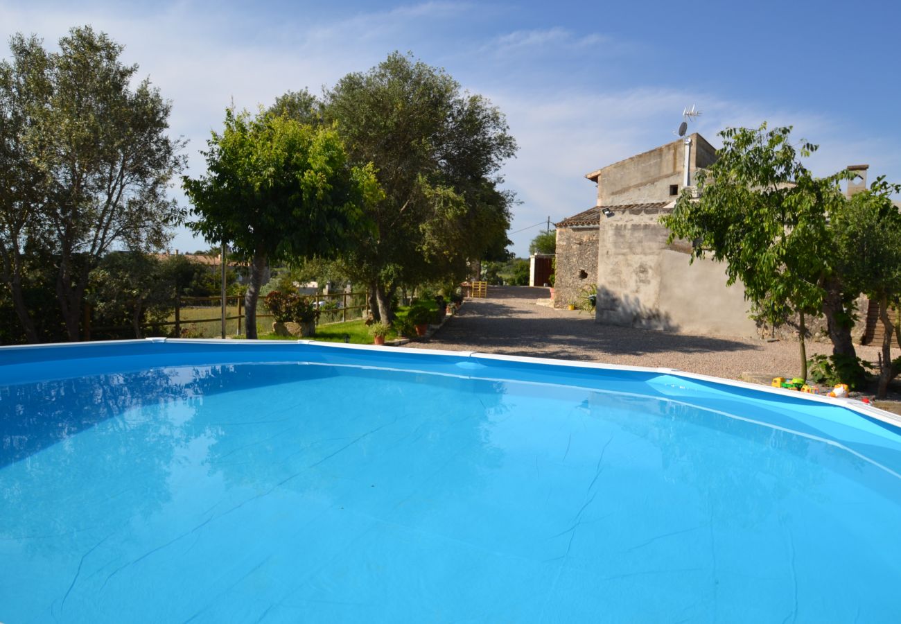 Casa rural en Santa Margalida - Es Rafal des Turó maravillosa finca con piscina privada, zona infantil, aire acondicionado y terraza