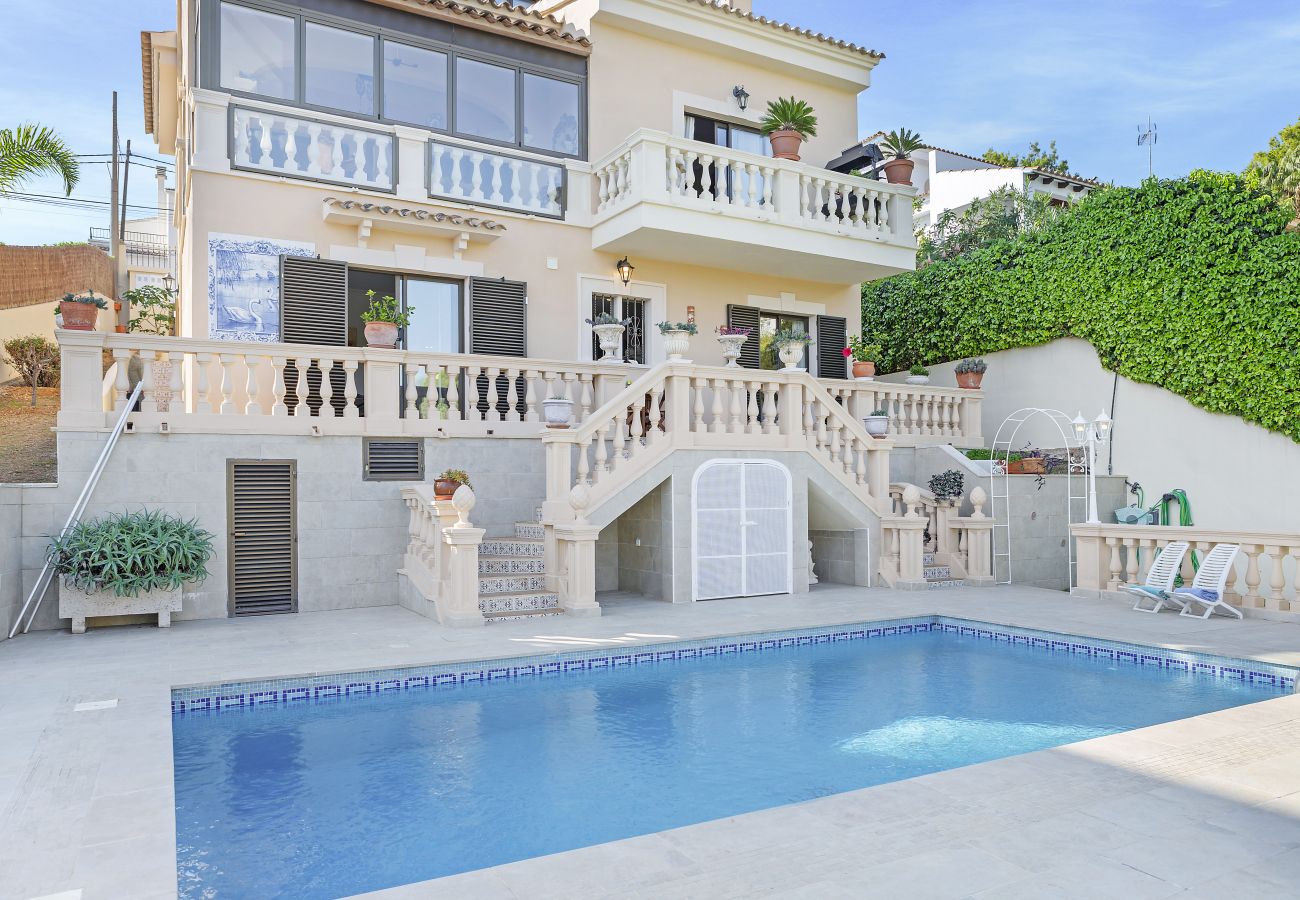villa piscina alquiler vacaciones Mallorca