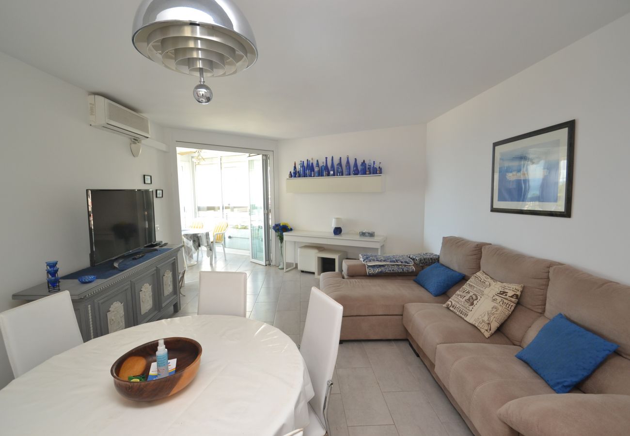 Apartamento en Salou - Formentor 2: Delante playa Salou-Terraza Vista mar-A/C,wifi,ropa,parking incluidos