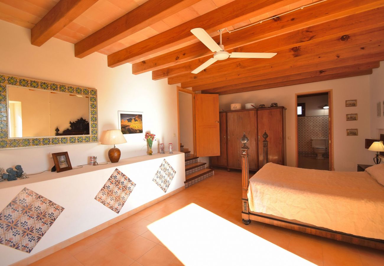 Foto de una de las habitaciones de la villa en Alcudia