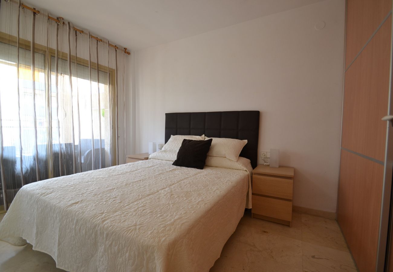 Apartamento en Salou - Michelangelo 1:Cerca Playa y Paseo Marítimo Salou-Piscina-A/C,wifi,ropa incluidos