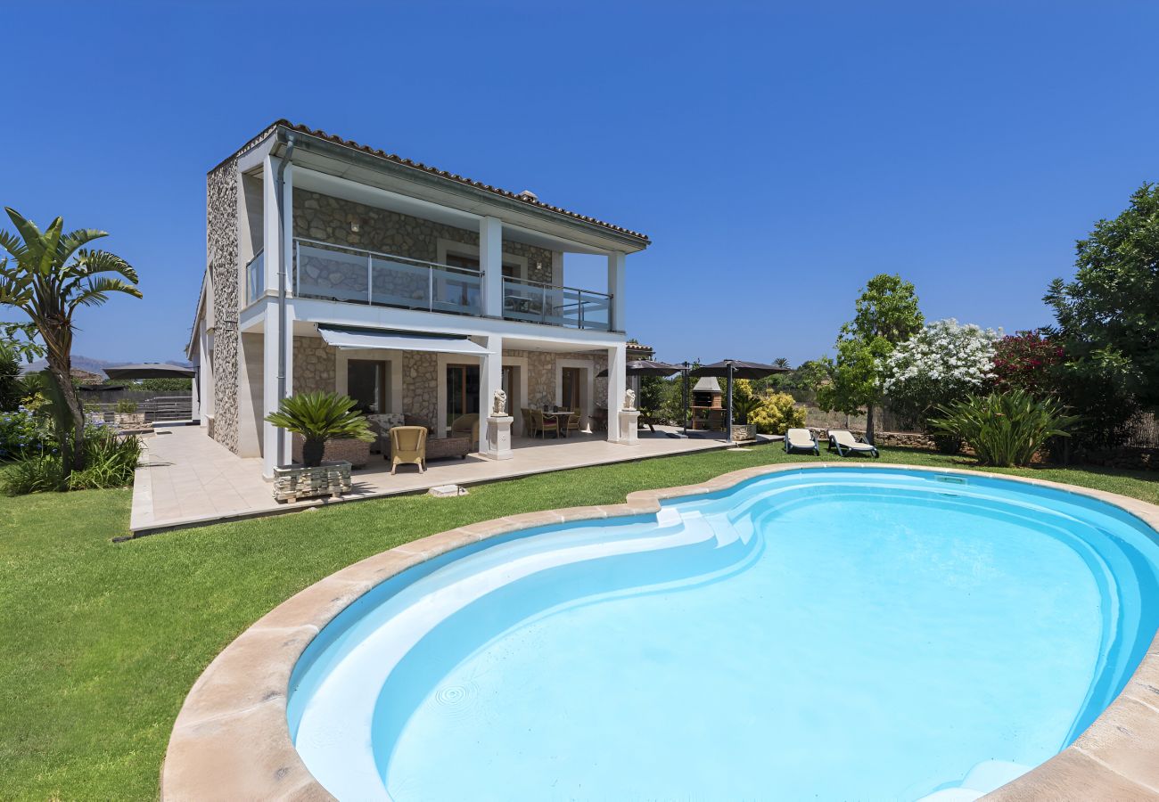 Finca de lujo con piscina para el alquiler en Mallorca