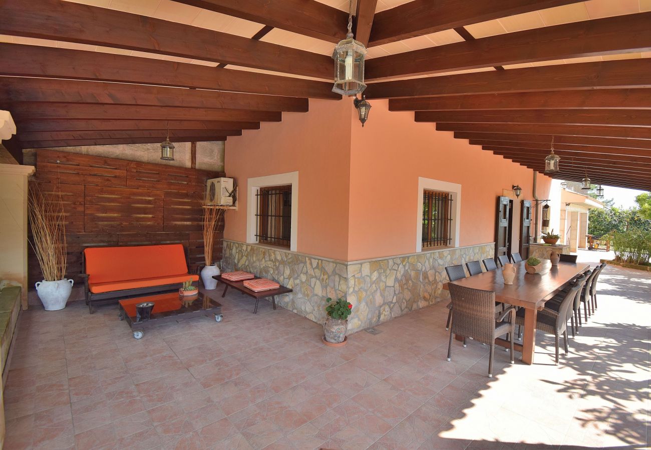 Finca en Santa Margalida - Sa Caseta des Padrí 053 fantástica villa con pisicna privada, gran jardín, barbacoa y aire acondicionado