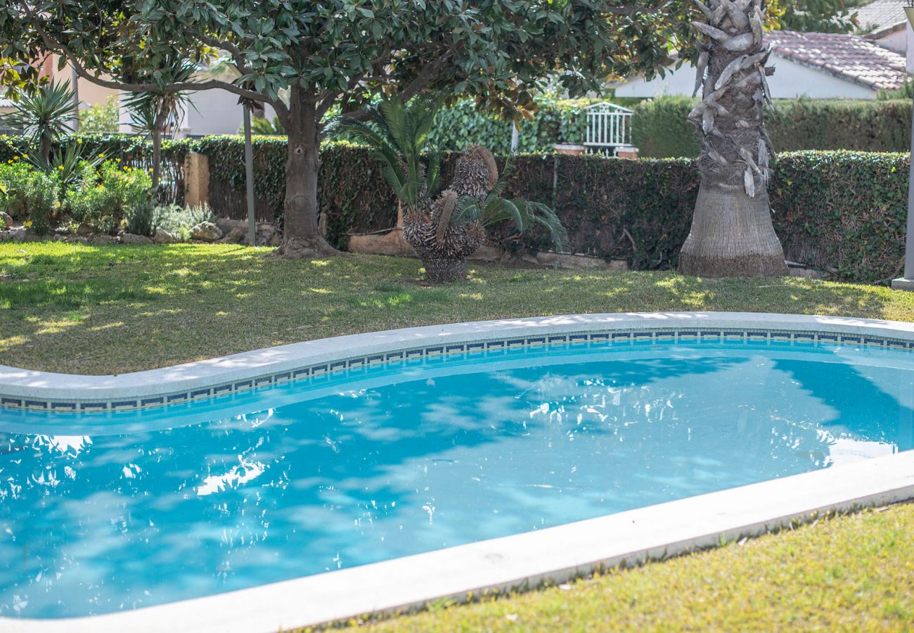 Villa en Segur de Calafell - BFA 84 Villa con piscina, tenis y jardin 1km de la playa