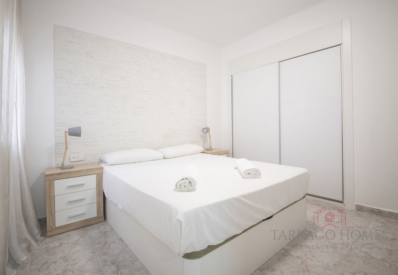 Apartamento en Tarragona - TH134 Apartamento en el centro con aire acondicionado y WIFI