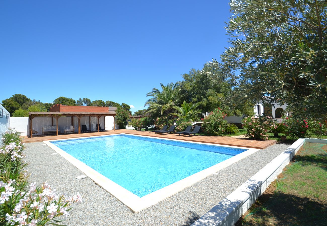 Villa en Miami Playa - VILLA GAIA: Gran piscina privada con jardin, barbacoa, wifi