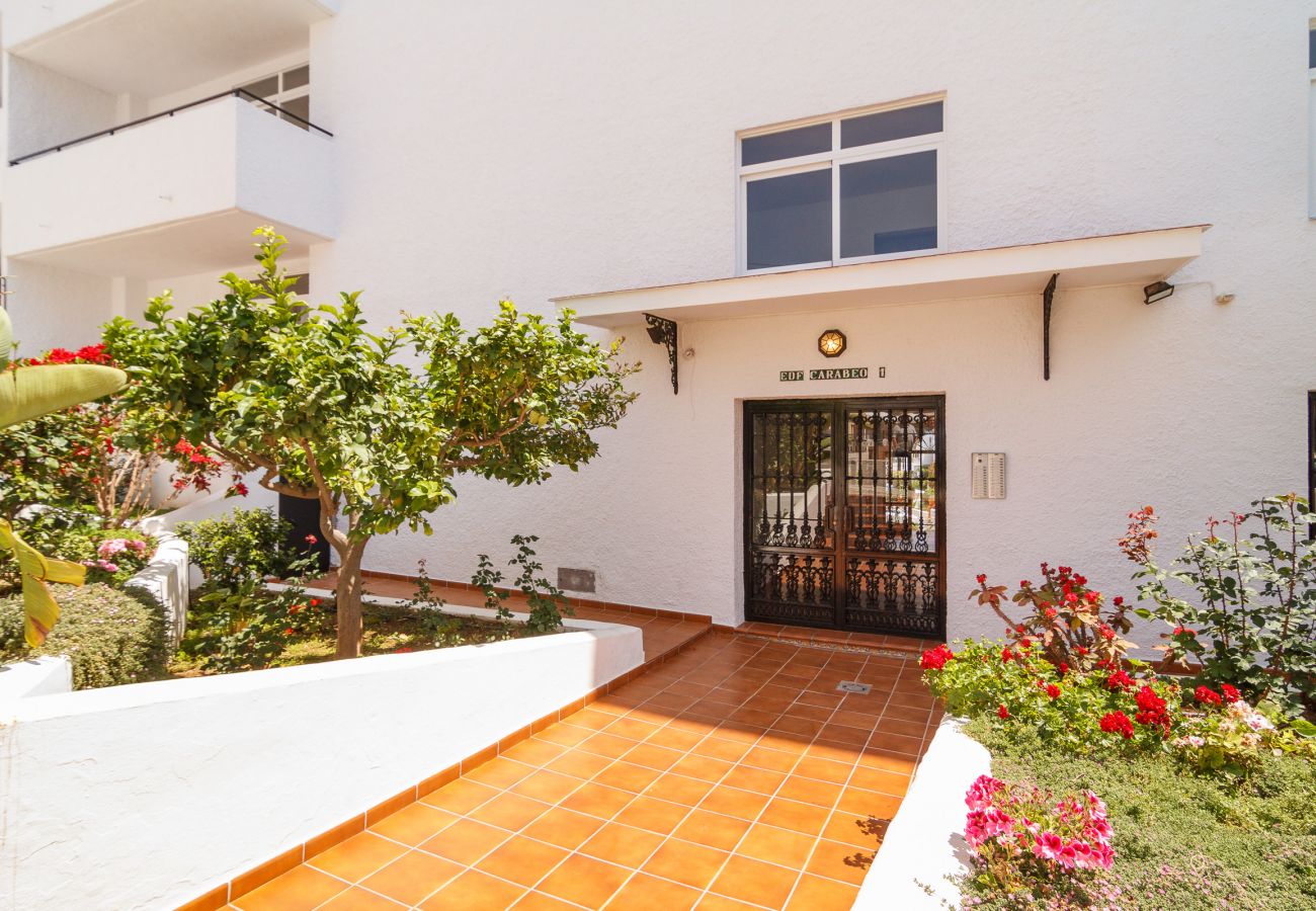 Apartment in Nerja - Modern apartment in Carabeo building on the 5th floor Ref 127