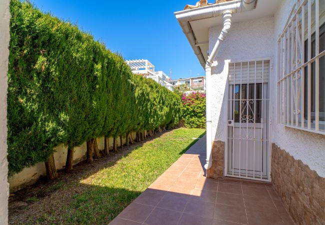 Villa in Nerja - Spacious Villa with private pool and Air Conditioning In Nerja Ref 403