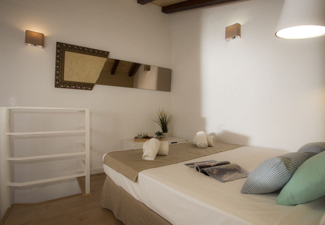 Apartment in Valencia / València -  Serranos SR