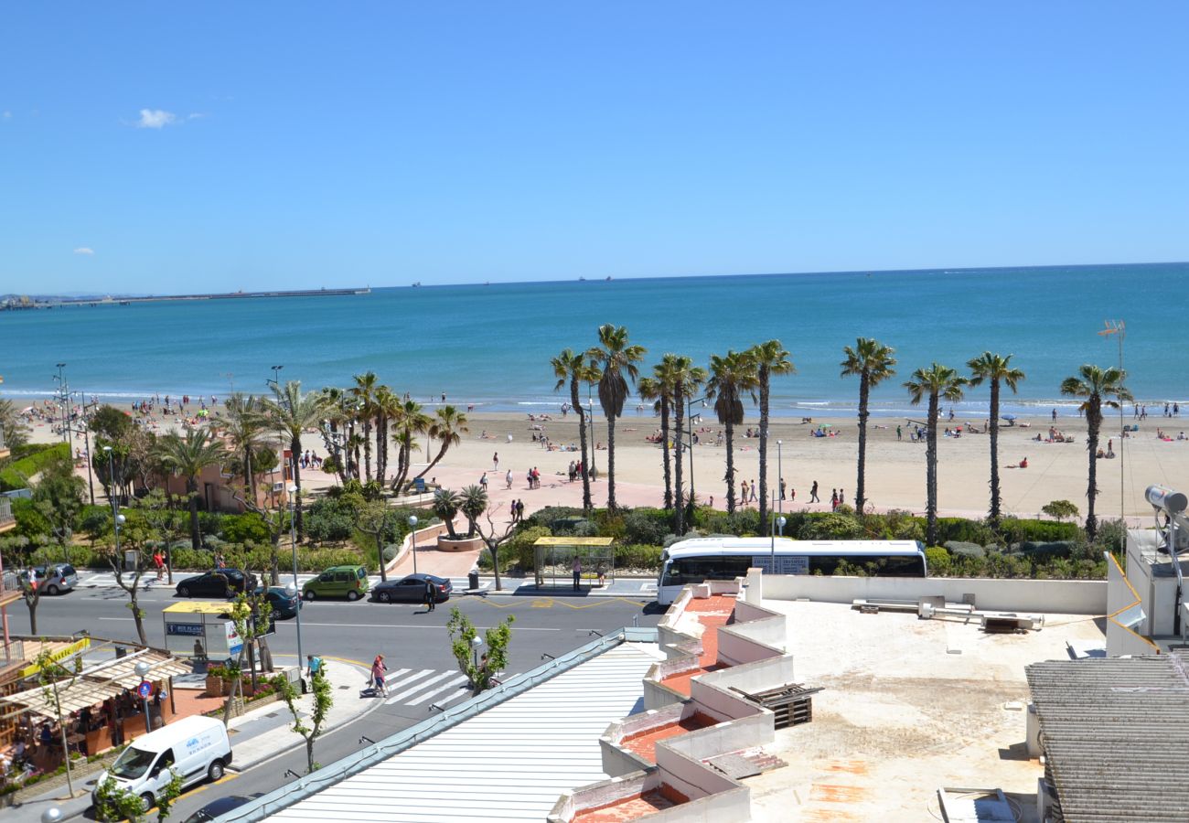 Apartment in La Pineda - Paradise Park 2:Terraces sea views-La Pineda beach-Pool-Free A/C,parking