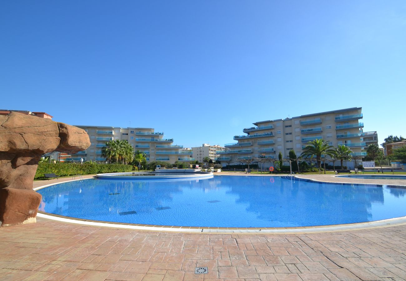 Apartment in La Pineda - Los Juncos A: 20.000m2 garden with pools,playground,sports-Big Terrace-300m Beach