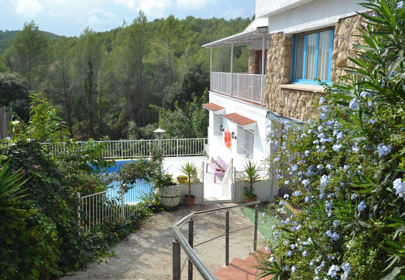 Villa in Tarragona - Villa Pedro:Private pool-Near beaches-Free Wifi,A/C,Bedding