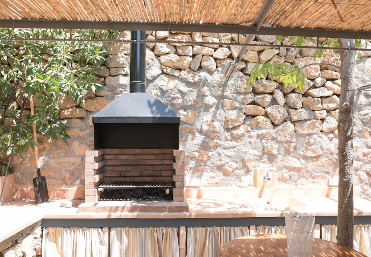Barbecue terrace Villa Deià, Mallorca, holiday rental