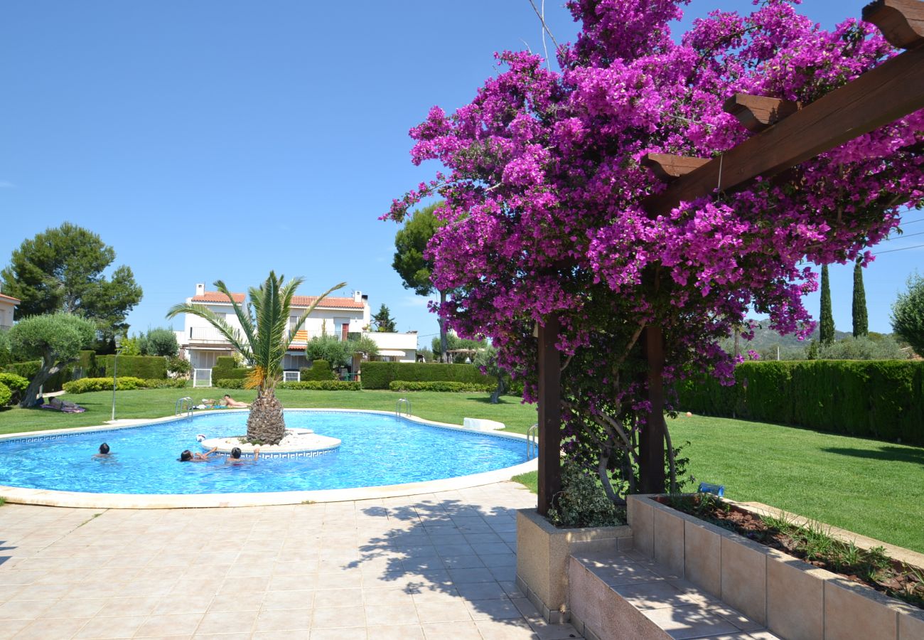 Villa in Ametlla de Mar - Villa 3 Calas 4:Private garden-Near beaches-Pool-Free linen,satellite