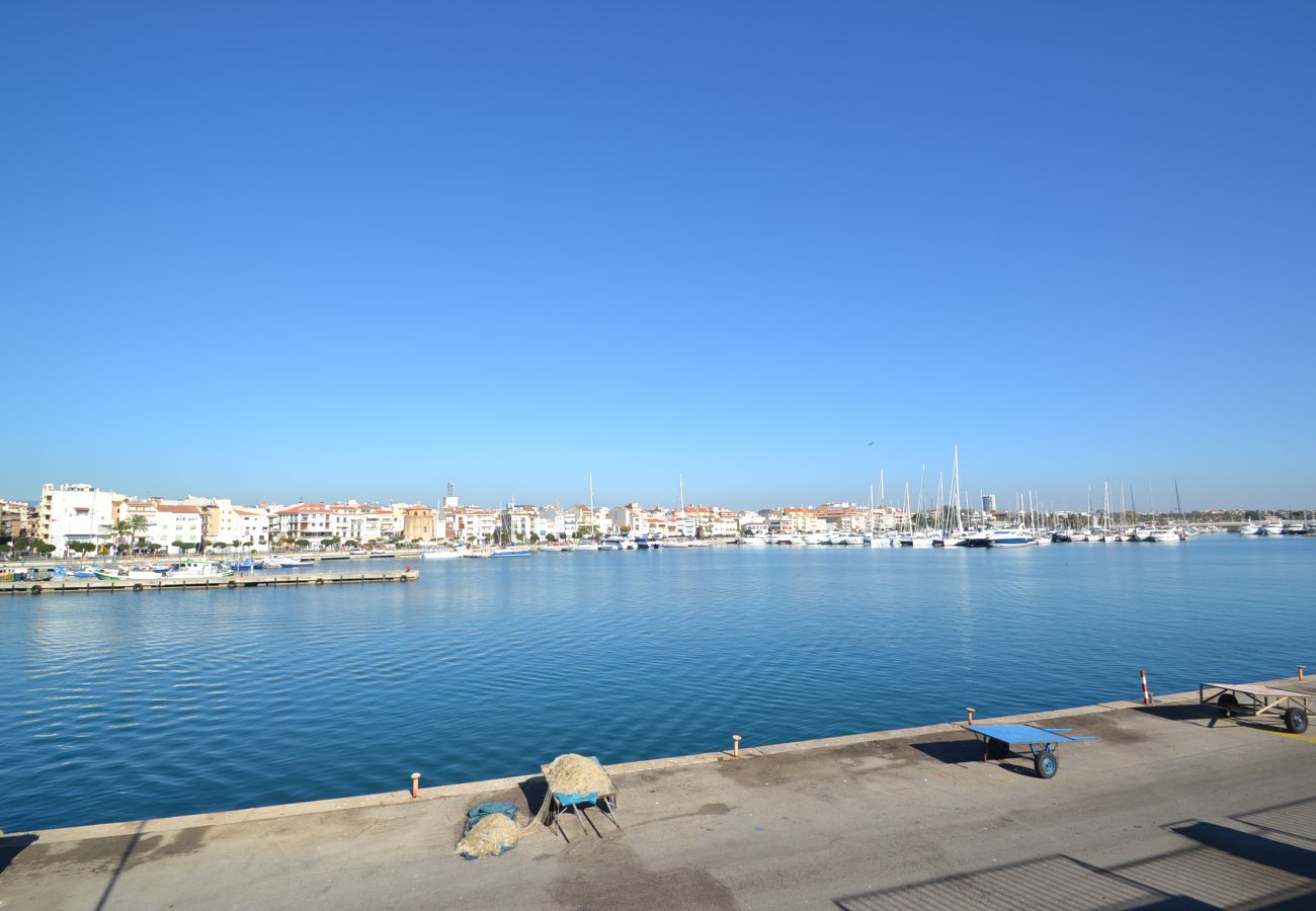 Apartment in Cambrils - Solirene T3: Terrace with sea view-Pool-In front Cambrils Vilafortuny beach-Free Wifi