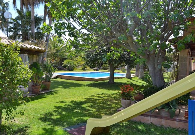 Villa in Binissalem - Can Bast 106 luxurious villa with private pool, sauna, jacuzzi, children's playground and barbecue area