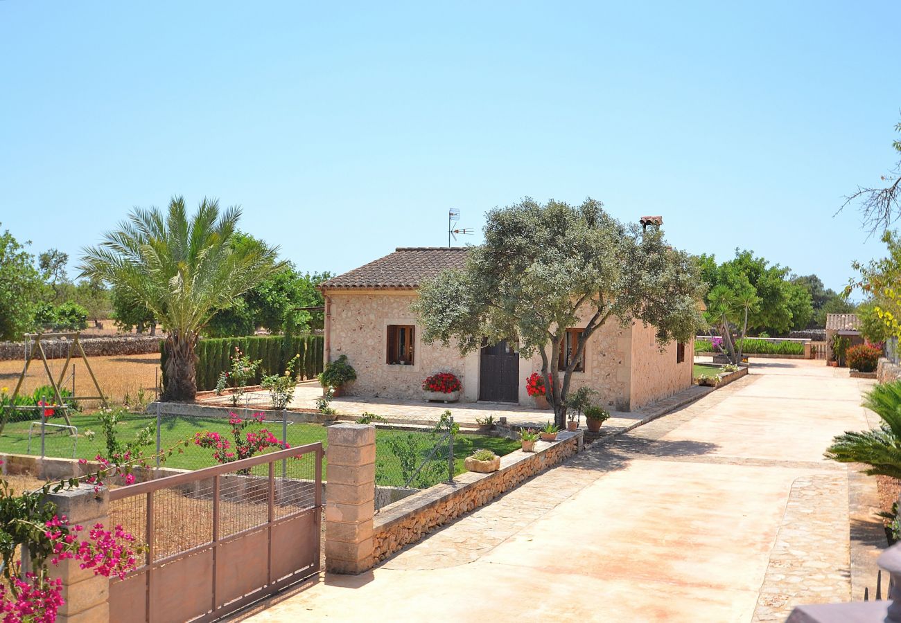 Country house in Santa Margalida - S'Estret 184 magnificent finca with private swimming pool, terrace, cosy garden and table tennis
