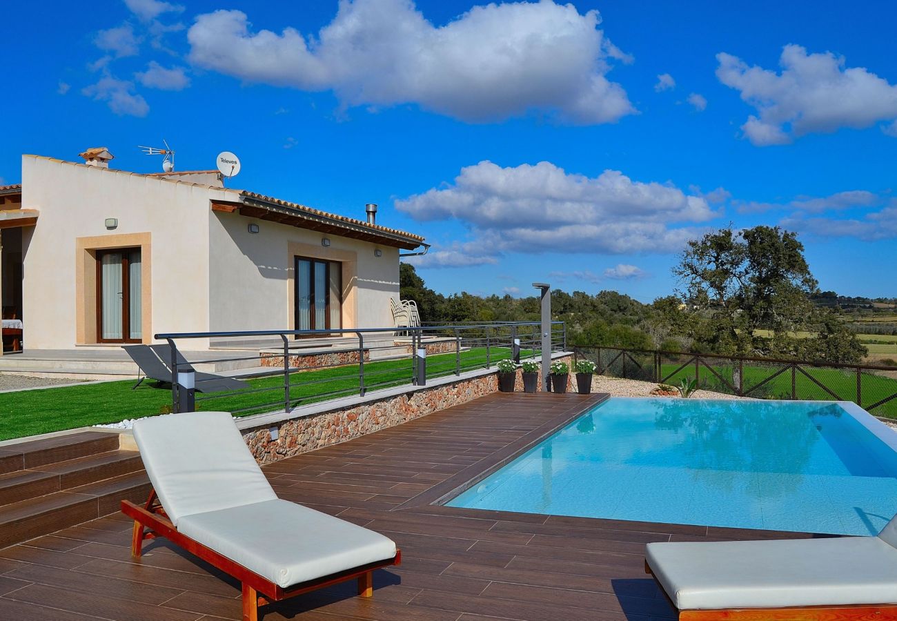 Country house in Muro - Son Butxaquí modern villa with pool with views of the countryside 215
