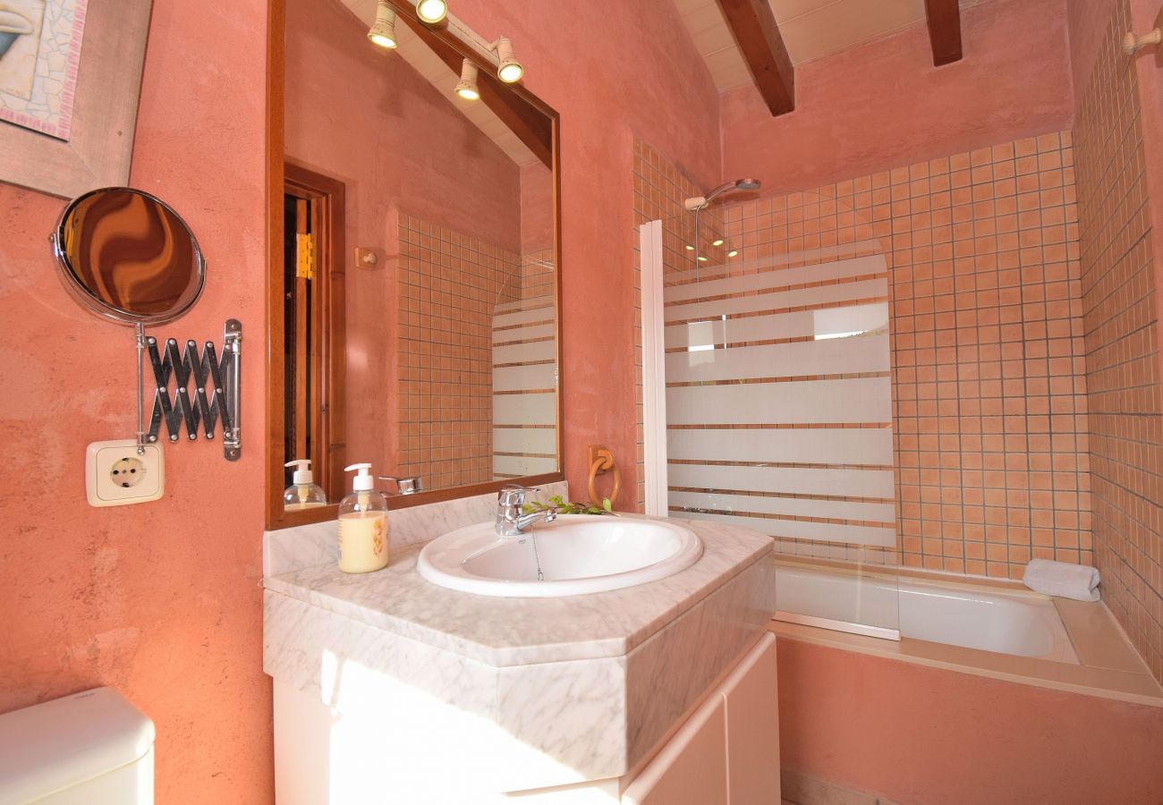 Country house in Alcudia - Oscols villa with pool solarium barbecue and chill out zone 121