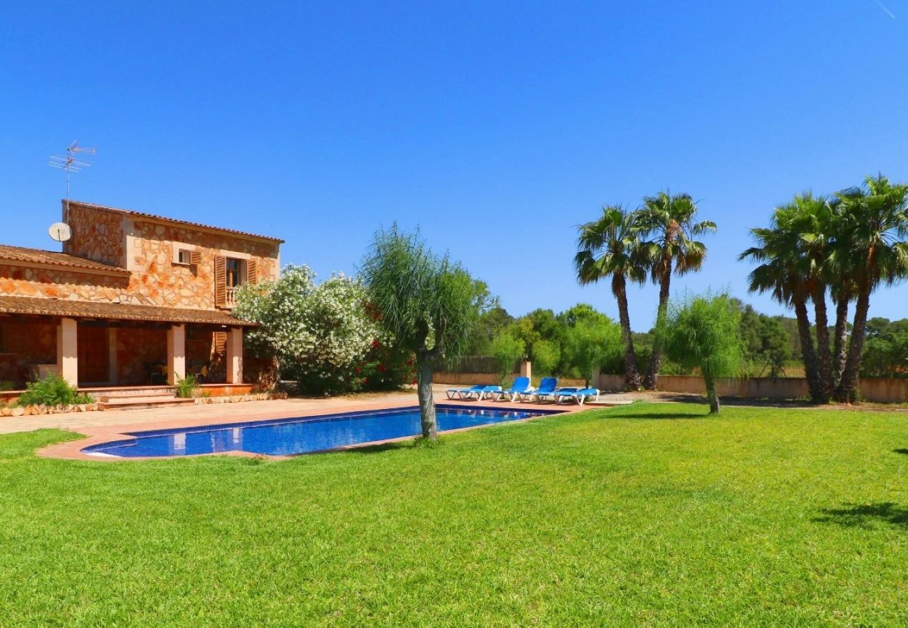 Country house in Campos - Can Toni 403 traditional finca with private pool, air-conditioning, large garden and WiFi