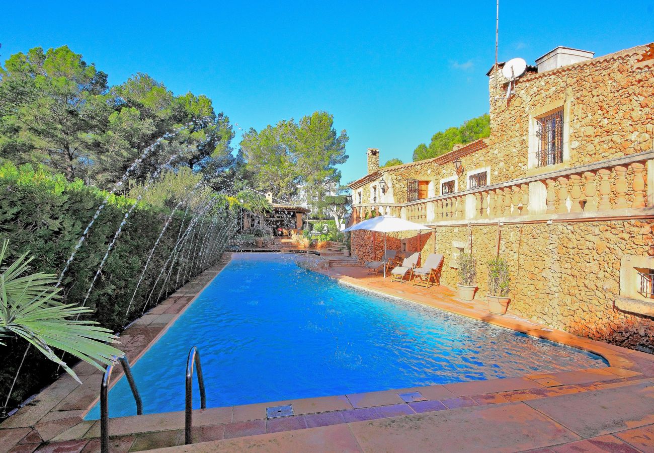 House in Costa de los Pinos - Can Tomeu Majorcan stone villa with a charming swimming pool 232