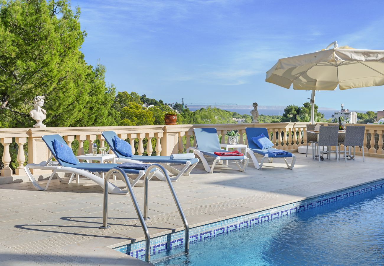 Pool views villa holiday rental Majorca