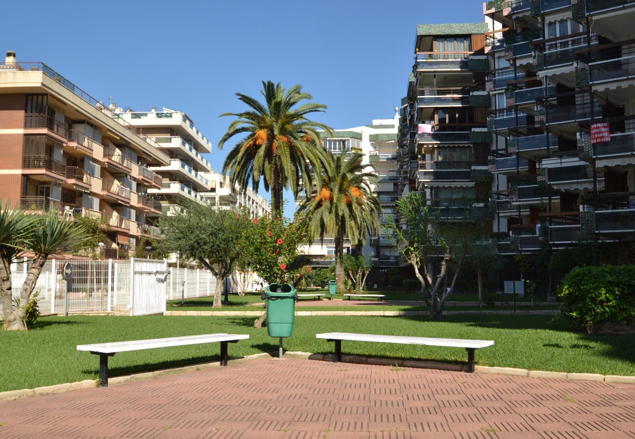 Apartment in Salou - Formentor:Terrace sea views-80meters beach-Free A/C,wifi,linen,parking