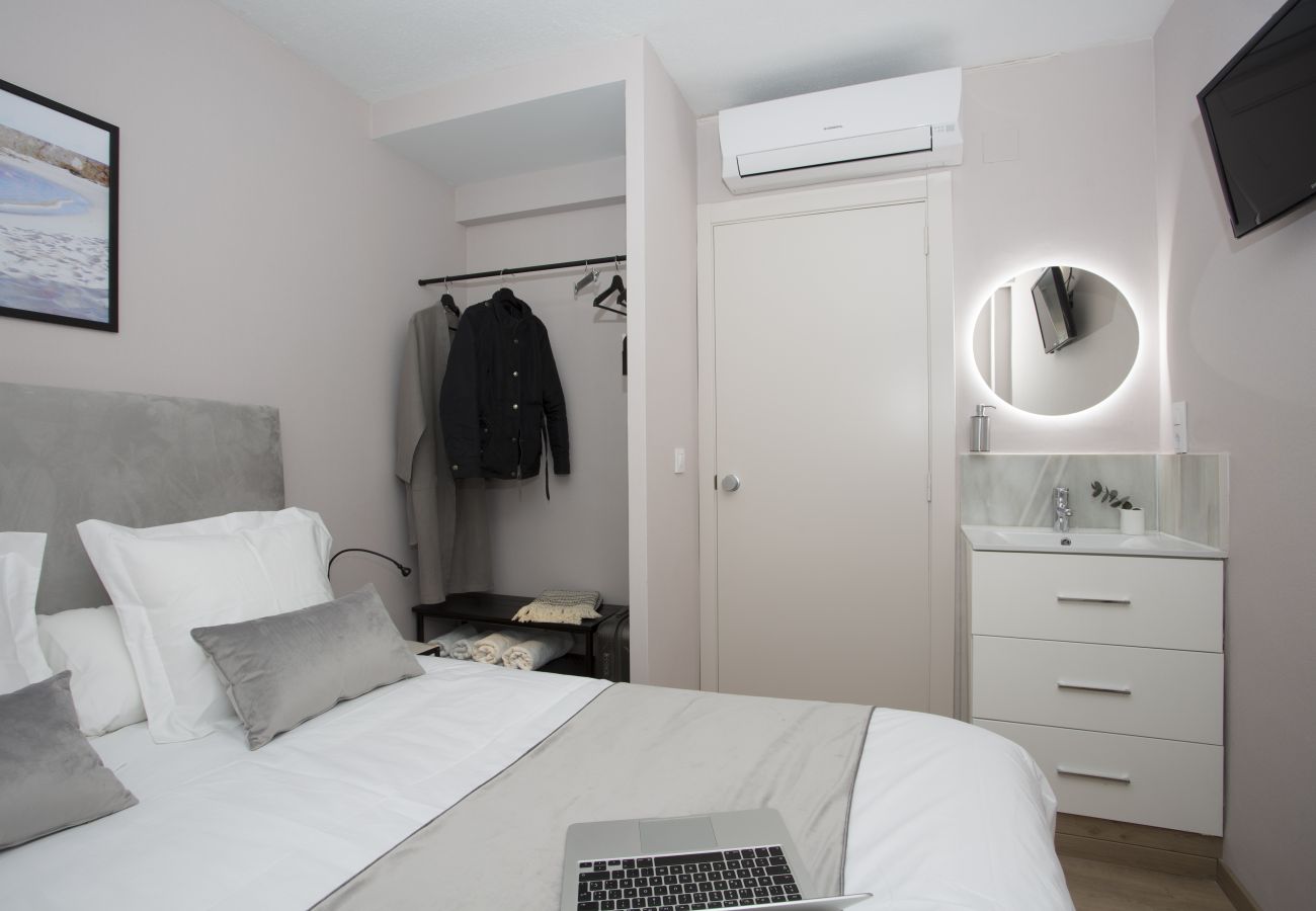 Hostal Palacios Rooms Bedroom 04