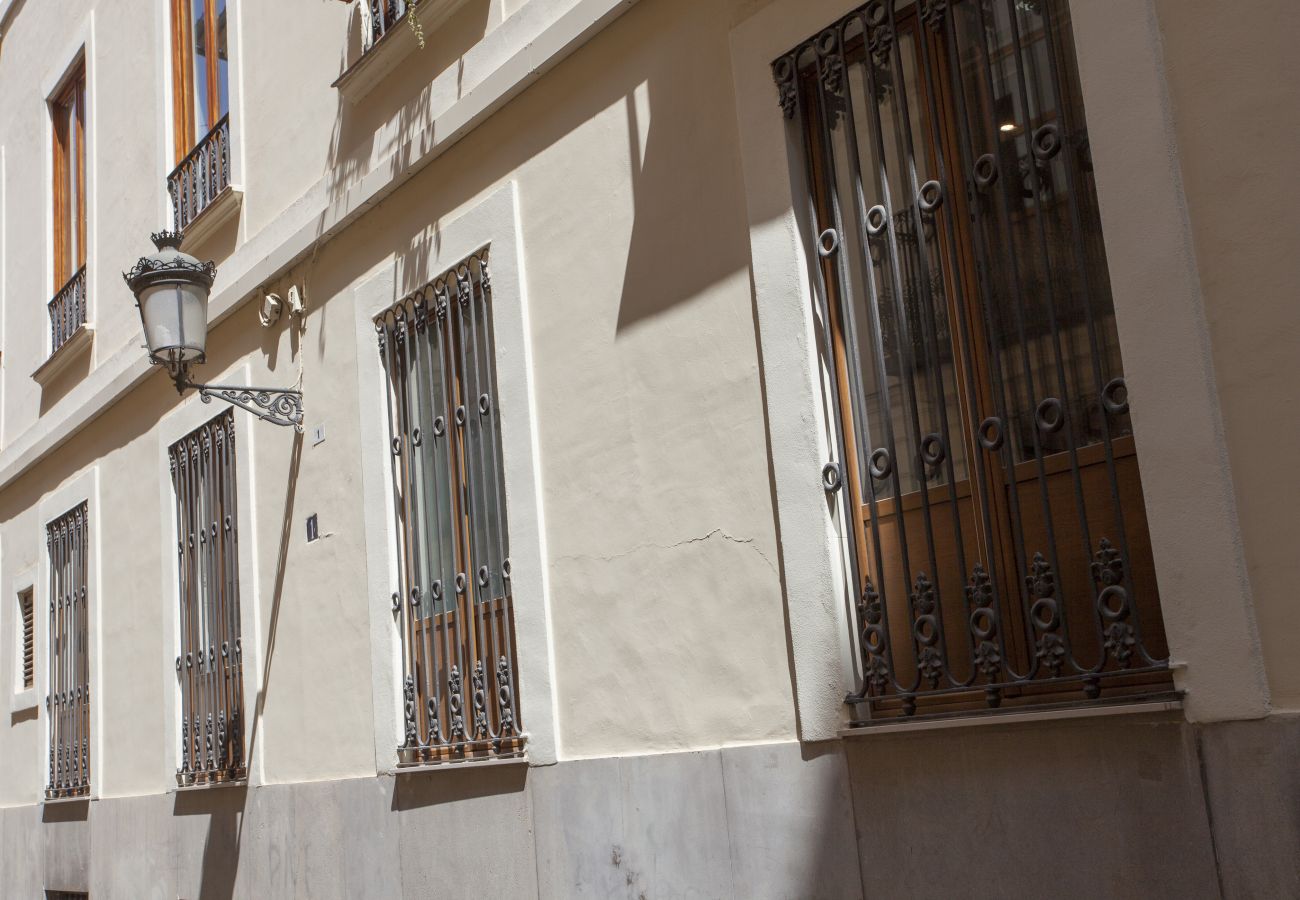 Apartment in Valencia / València - Fully equipped studio near the Cathedral