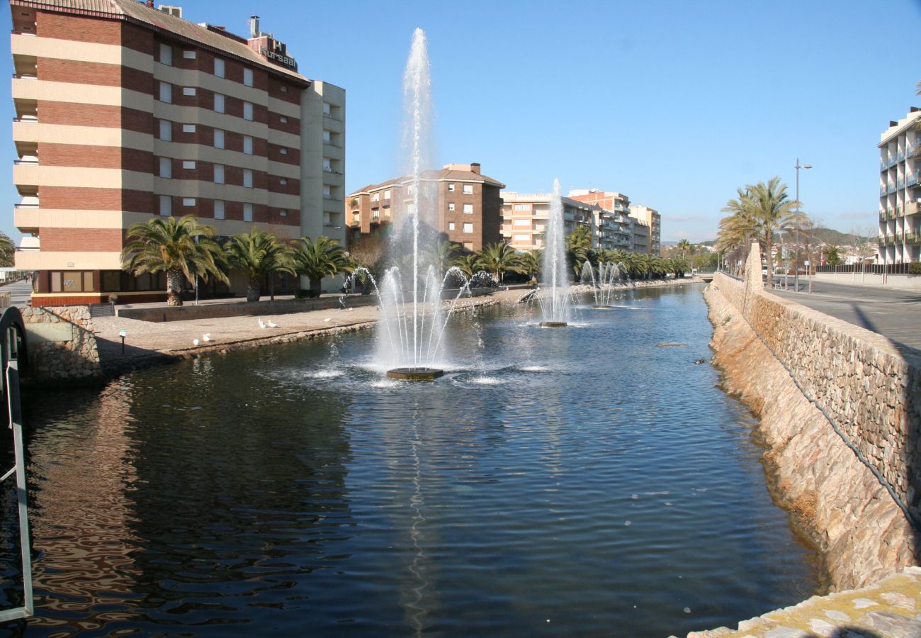 Townhouse in Calafell - R22 Townhouse for 8 100m from the beach