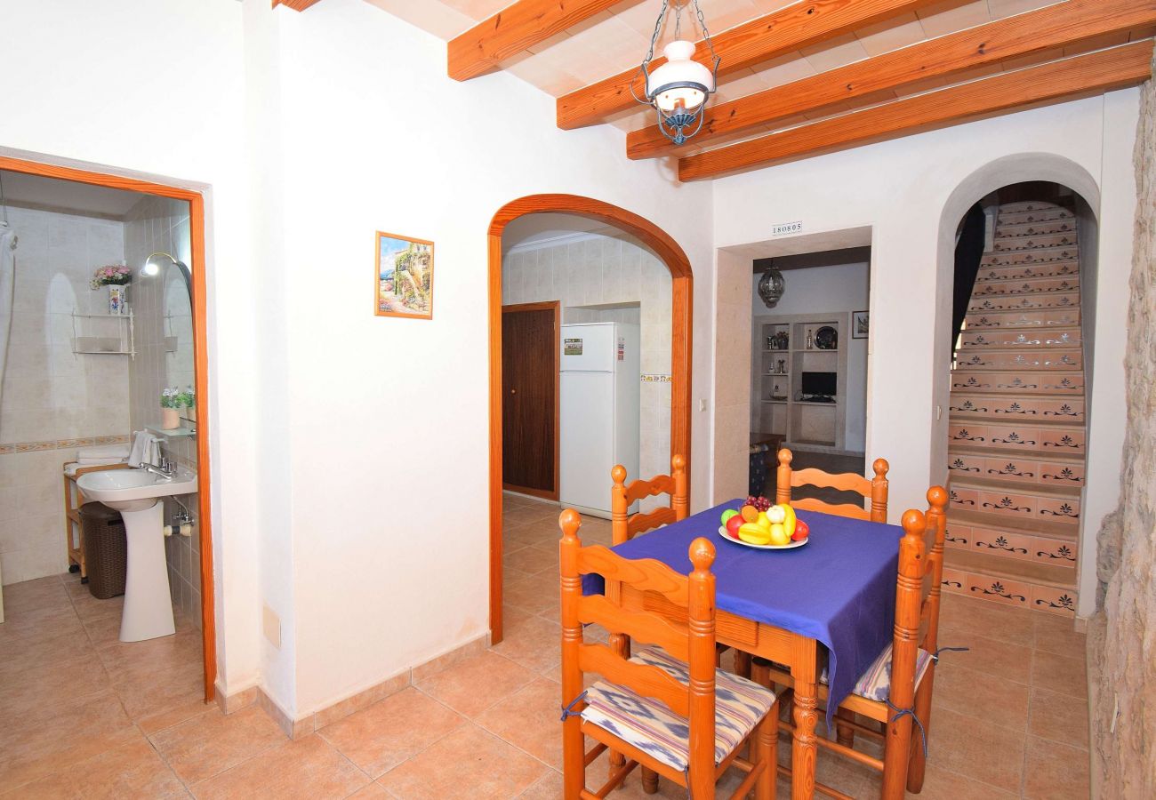 House in Maria de la salut - Sa Raval 082 cosy traditional village house with terrace and WiFi