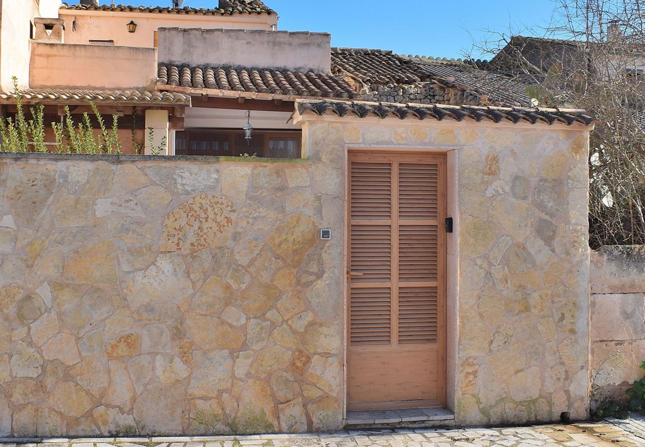 House in Maria de la salut - Typical Mallorcan house in Maria de la Salut