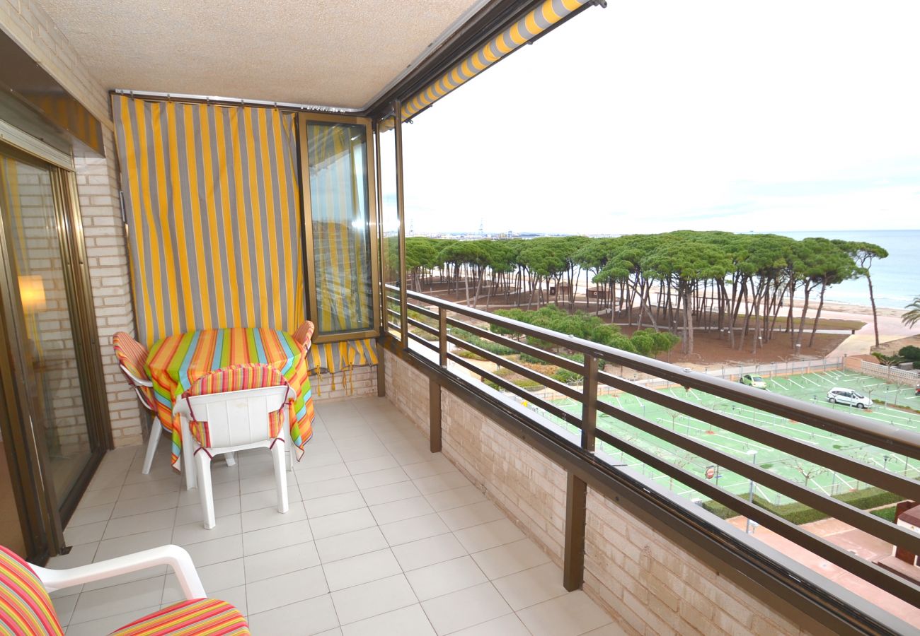 Appartement à La Pineda - Caspel: Terrasse vue mer-Devant plage La Pineda-Clim gratuite