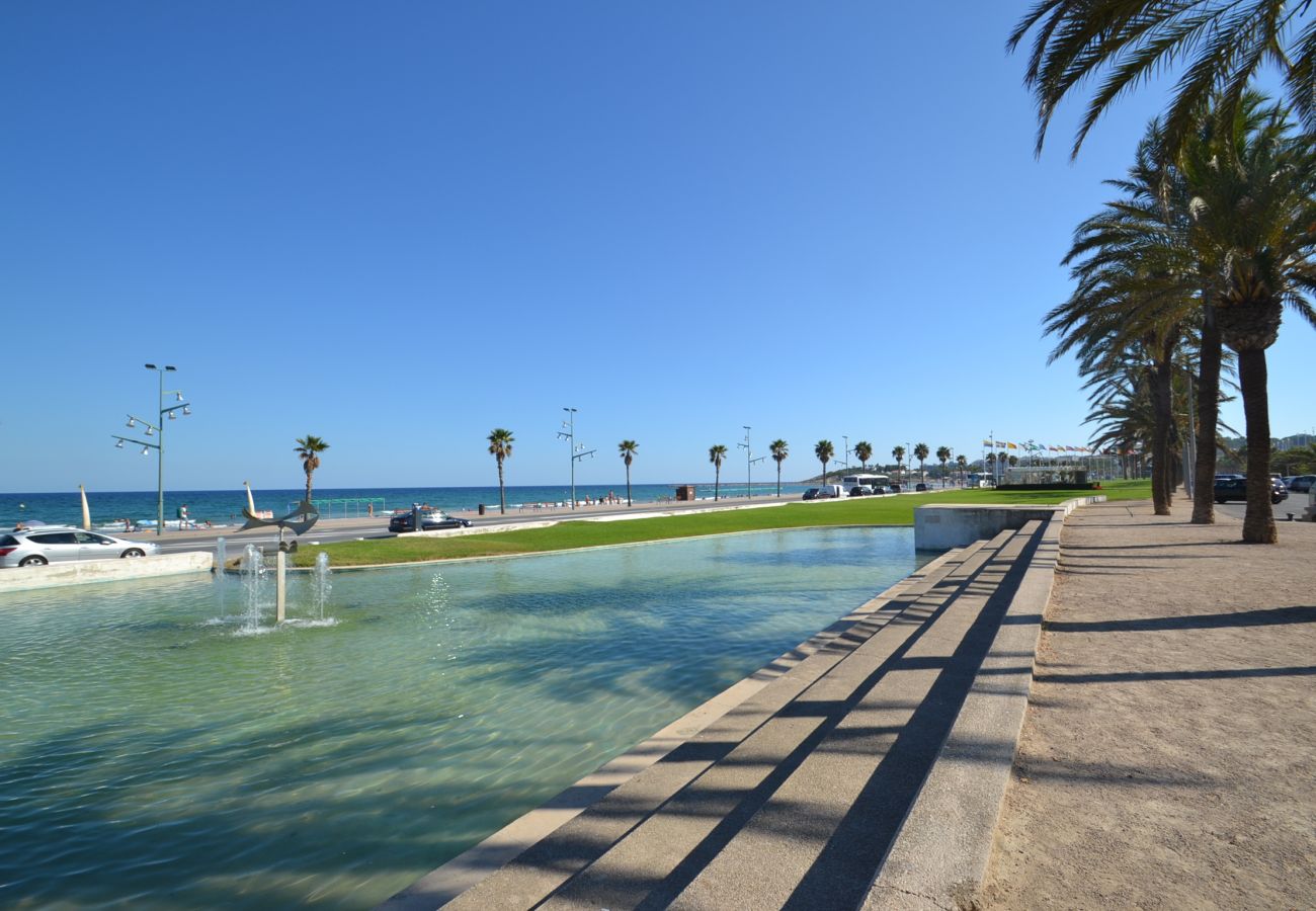 Appartement à La Pineda - Aguamarina 3: 300m plage et centre La Pineda- Grande Piscine et jardin-Wifi et linge inclus