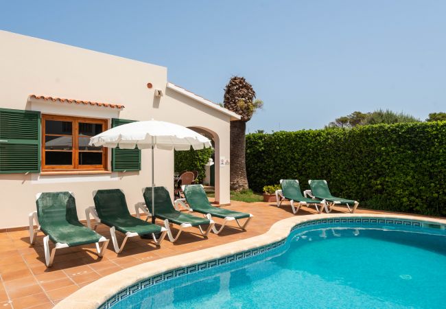 Villa à Cala Blanca - Villa parfaite ! Piscine privée, BBQ, Climatisation, Wifi ! !!!