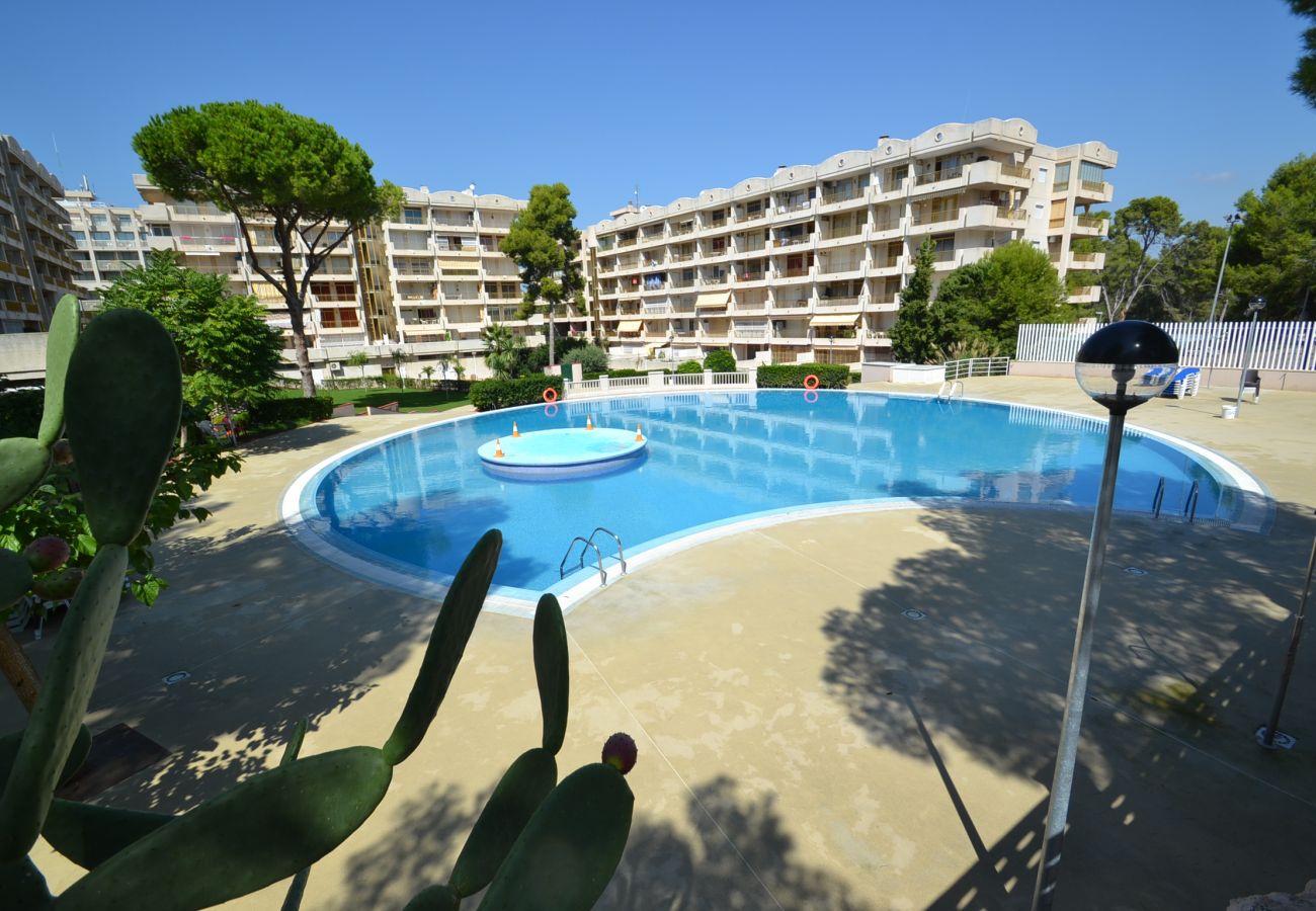 Appartement à Salou - Catalunya 24:Grande terrasse-Centre touristique Salou-Proche plage-Piscines,sports,jeux