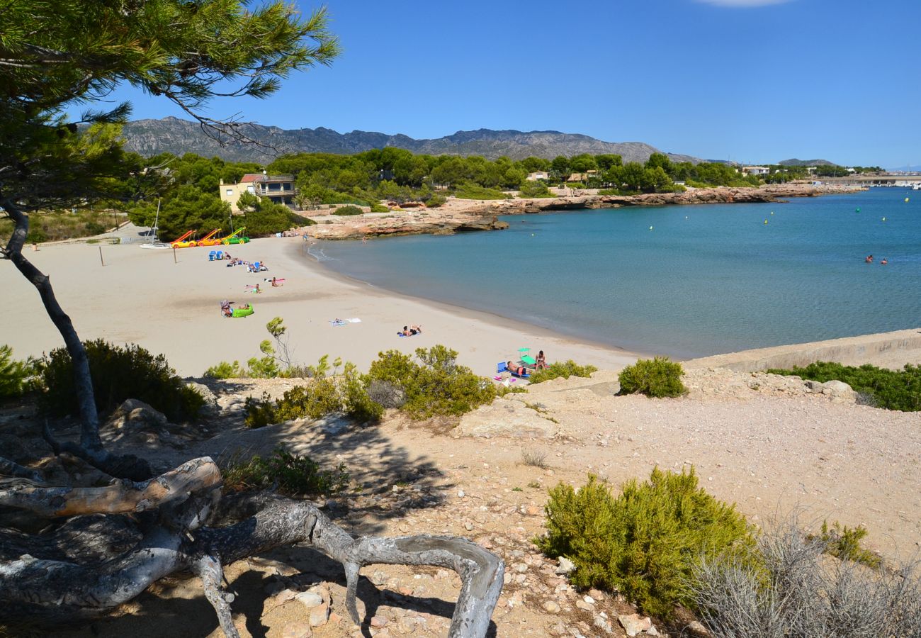 Villa à Ametlla de Mar - Villa Ametlla 11:Piscine privée sécurisée proche plages à Las 3 Calas-Jardin et Barbecue-Wifi gratuit