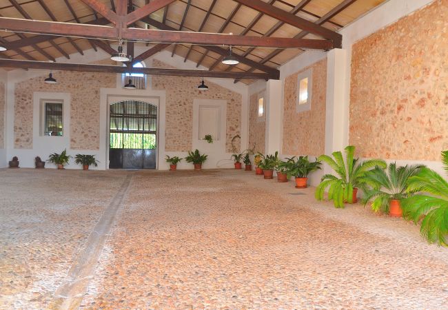 Maison à Llubi - Tofollubí 152 villa fantastique avec piscine privée, grand espace extérieur, climatisation et espace barbecue 