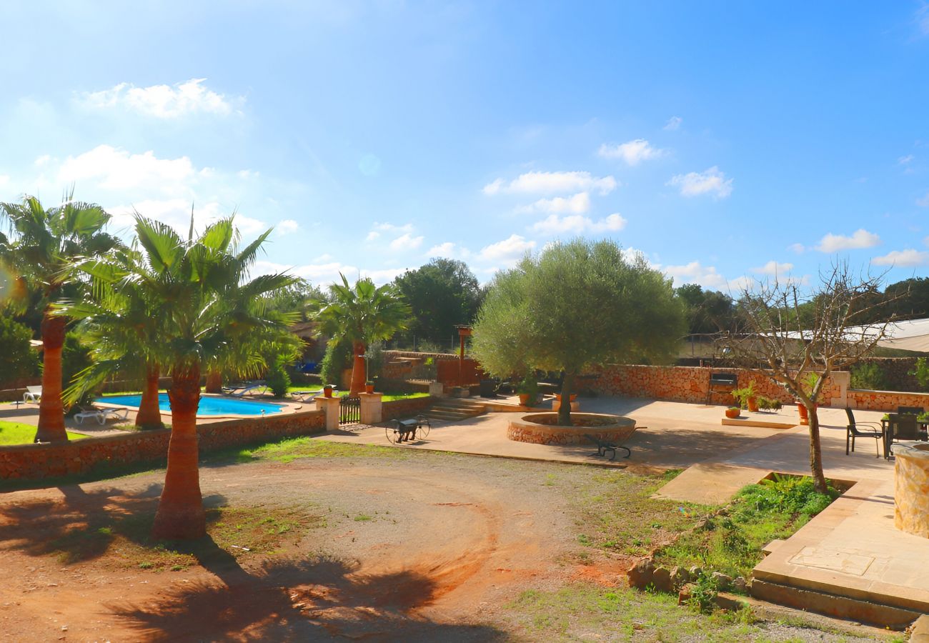 Domaine à Campos - Linda 416 villa fantastique avec piscine privée, grand jardin, barbecue et climatisation