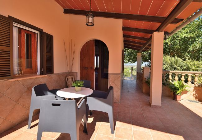 Domaine à Muro - Terra Nostra 147 Finca confortable avec vue imprenable, terrasse, jacuzzi et climatisation