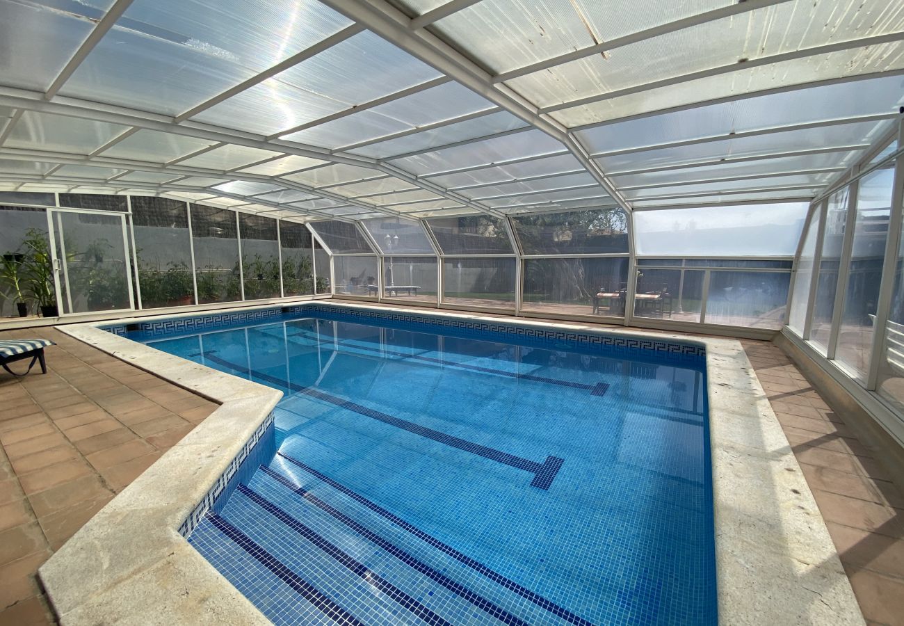 Chalet à Calafell - V2 Villa avec piscine climatisée proche de la plage 