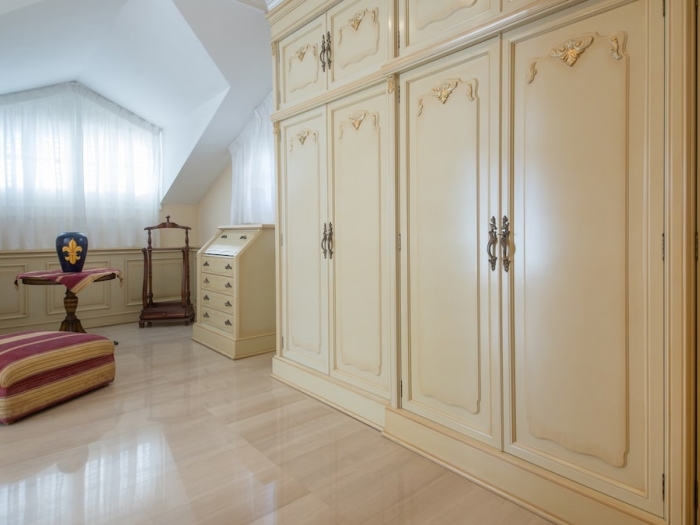 image R60 Villa con jardín y piscina 30