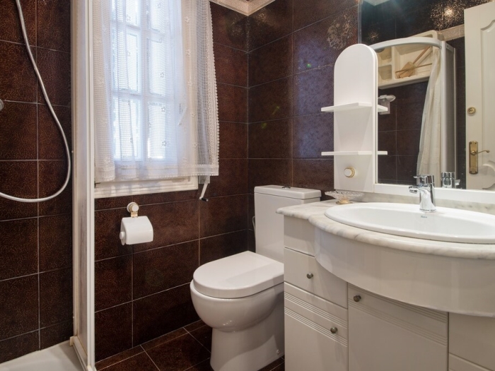 image R60 Villa con jardín y piscina 35
