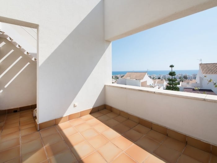 image R64 Luxury Villa Déjà View 950m from the Beach 27