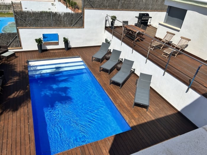 image R64 Luxury Villa Déjà View 950m from the Beach 3